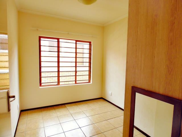 To Let 2 Bedroom Property for Rent in Randpark Ridge Gauteng