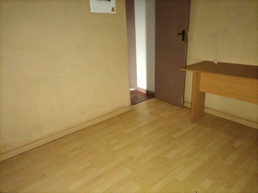 To Let 1 Bedroom Property for Rent in Braamfontein Gauteng