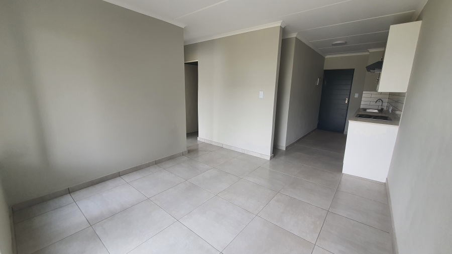 To Let 2 Bedroom Property for Rent in Glen Marais Gauteng