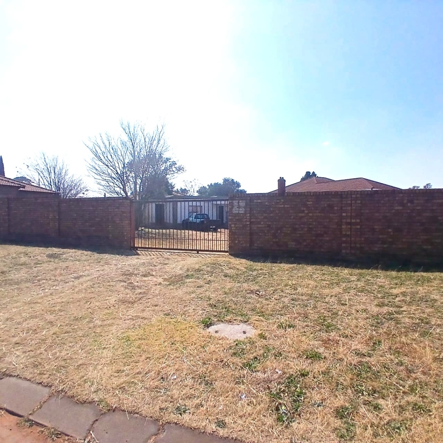 1 Bedroom Property for Sale in Jameson Park Gauteng
