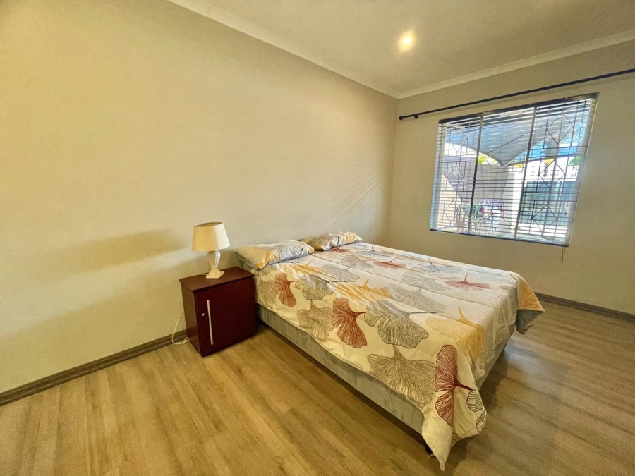 To Let 1 Bedroom Property for Rent in Randhart Gauteng