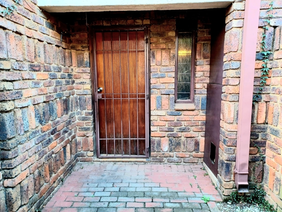 3 Bedroom Property for Sale in Cresta Gauteng