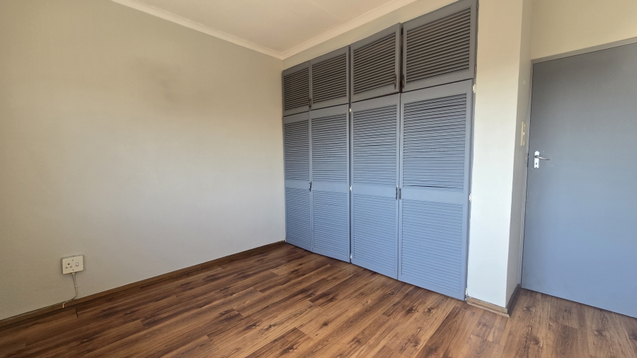 2 Bedroom Property for Sale in Waterkloof Glen Gauteng