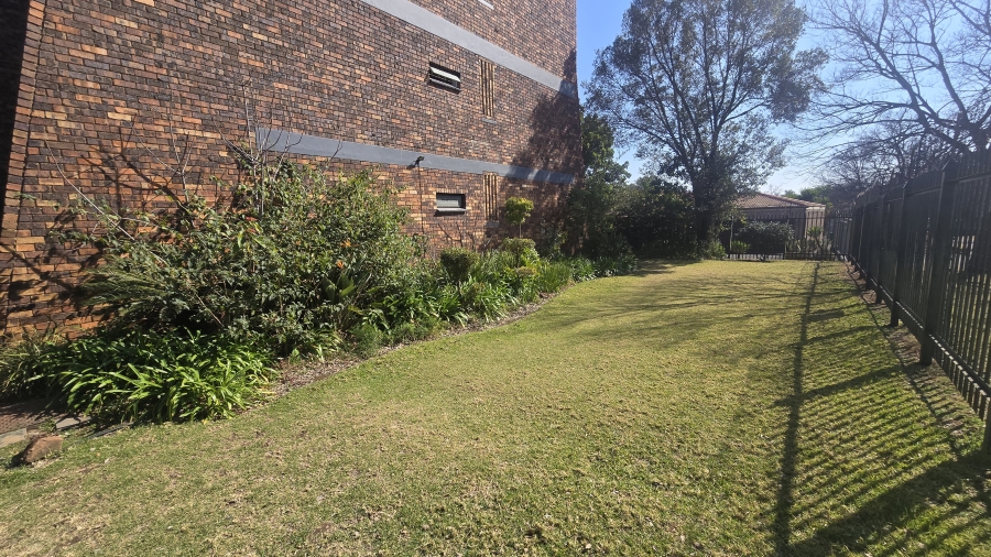 2 Bedroom Property for Sale in Waterkloof Glen Gauteng
