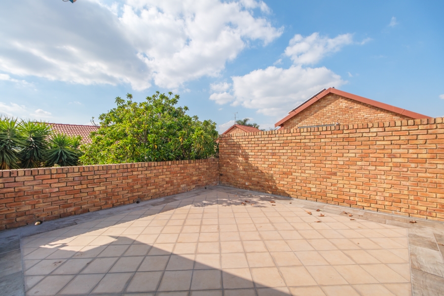 3 Bedroom Property for Sale in Fairland Gauteng