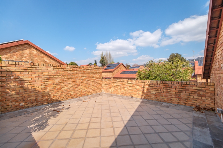 3 Bedroom Property for Sale in Fairland Gauteng