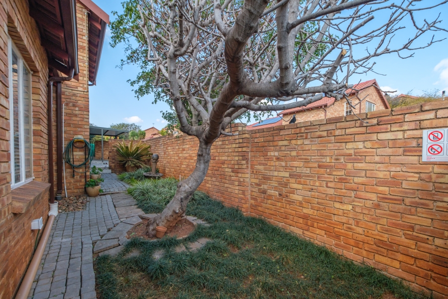 3 Bedroom Property for Sale in Fairland Gauteng