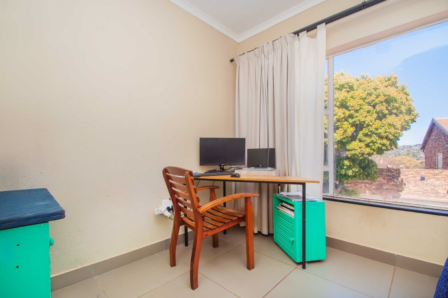 3 Bedroom Property for Sale in Roodekrans Gauteng