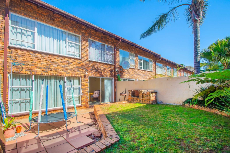 3 Bedroom Property for Sale in Roodekrans Gauteng
