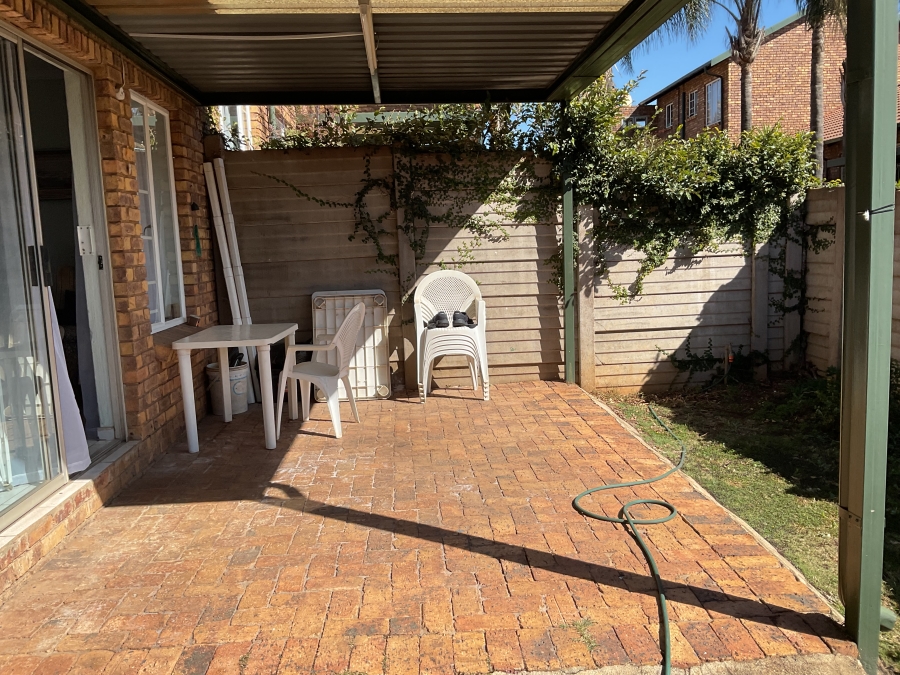 2 Bedroom Property for Sale in Highveld Gauteng