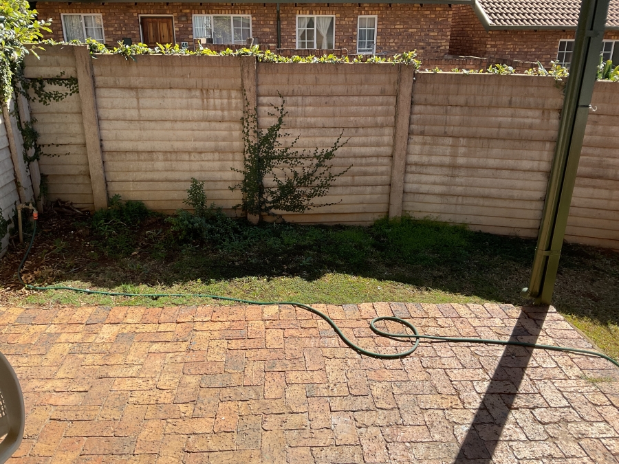 2 Bedroom Property for Sale in Highveld Gauteng