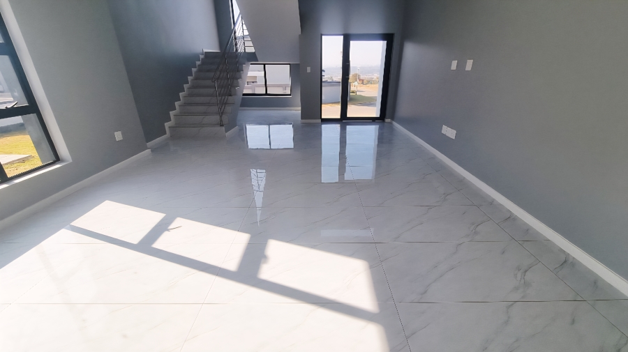 4 Bedroom Property for Sale in Blue Hills Gauteng