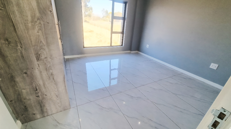 4 Bedroom Property for Sale in Blue Hills Gauteng