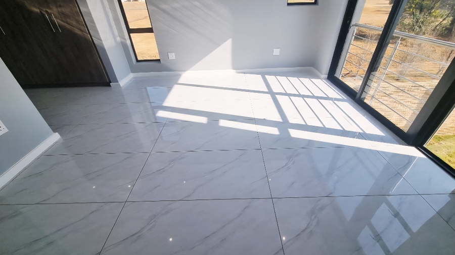 4 Bedroom Property for Sale in Blue Hills Gauteng