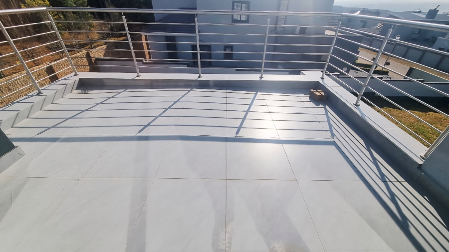 4 Bedroom Property for Sale in Blue Hills Gauteng