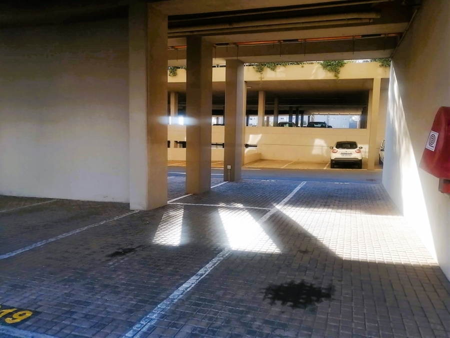 To Let 2 Bedroom Property for Rent in Morningside Gauteng