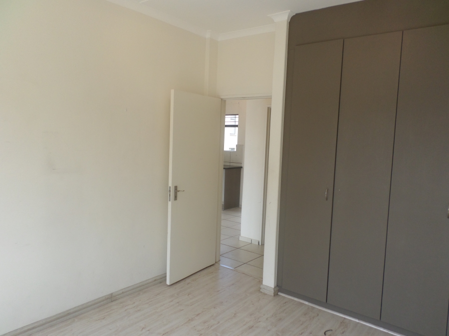 To Let 2 Bedroom Property for Rent in Barbeque Downs Gauteng