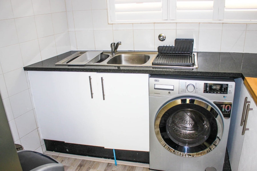 To Let 1 Bedroom Property for Rent in Craigavon Gauteng