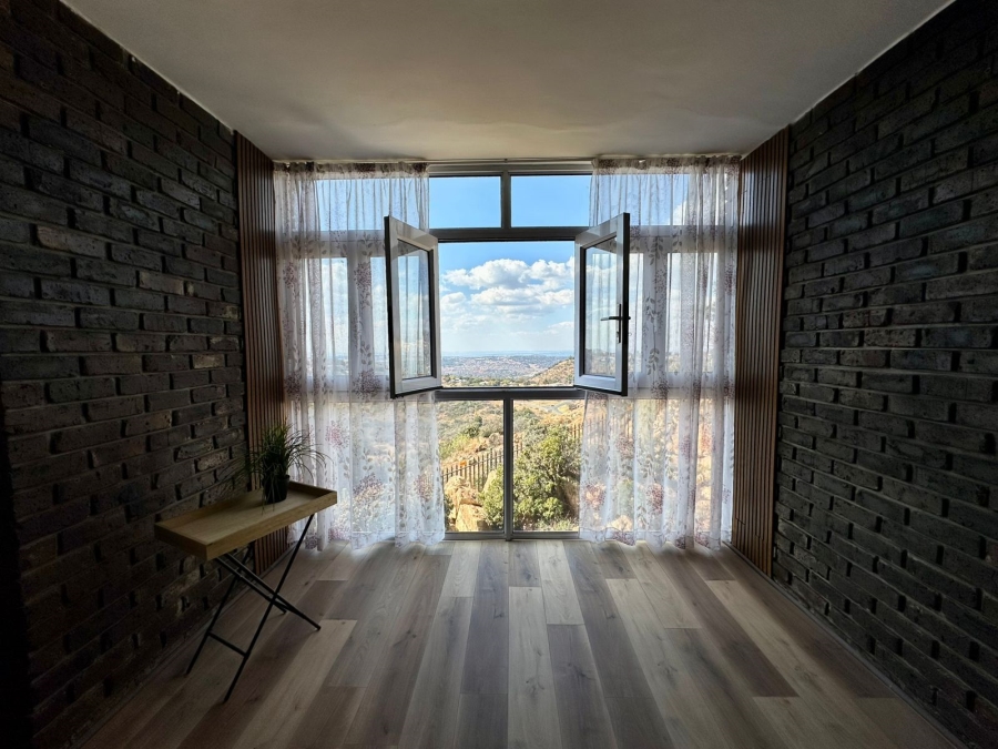 1 Bedroom Property for Sale in Honeyhills Gauteng