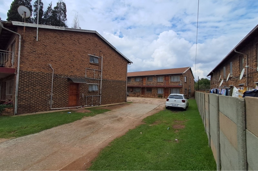 Commercial Property for Sale in Bakerton Gauteng