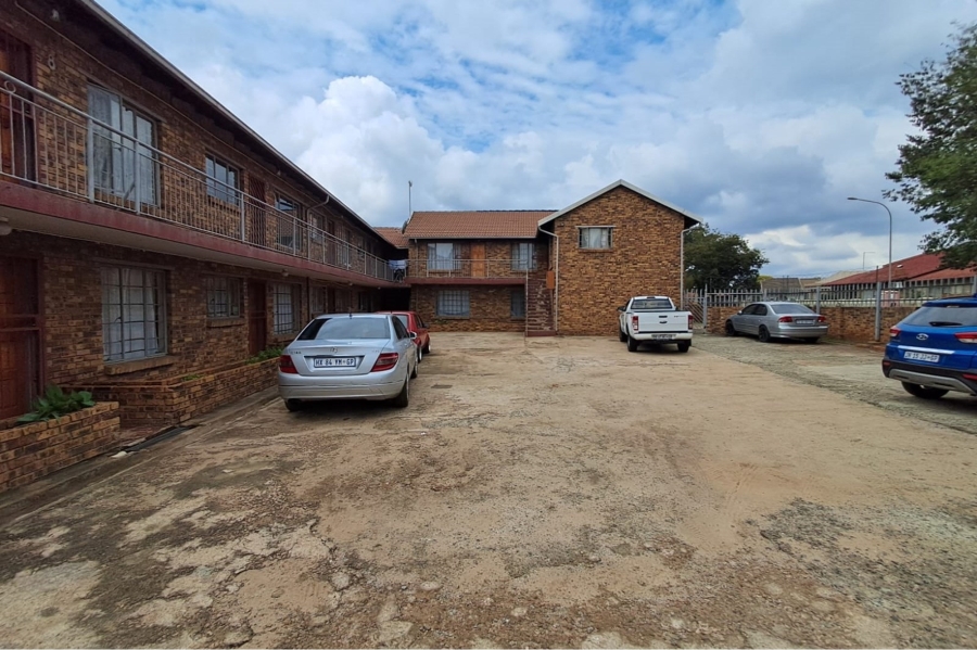 Commercial Property for Sale in Bakerton Gauteng