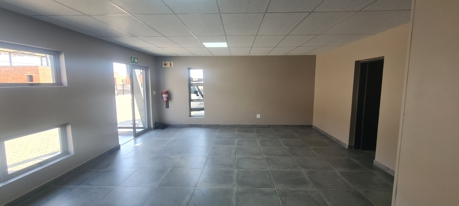 To Let commercial Property for Rent in Knoppieslaagte Gauteng