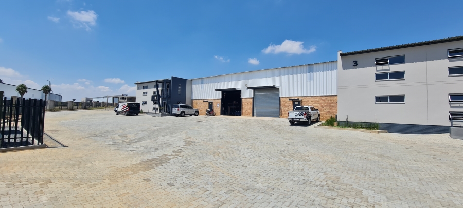 To Let commercial Property for Rent in Knoppieslaagte Gauteng