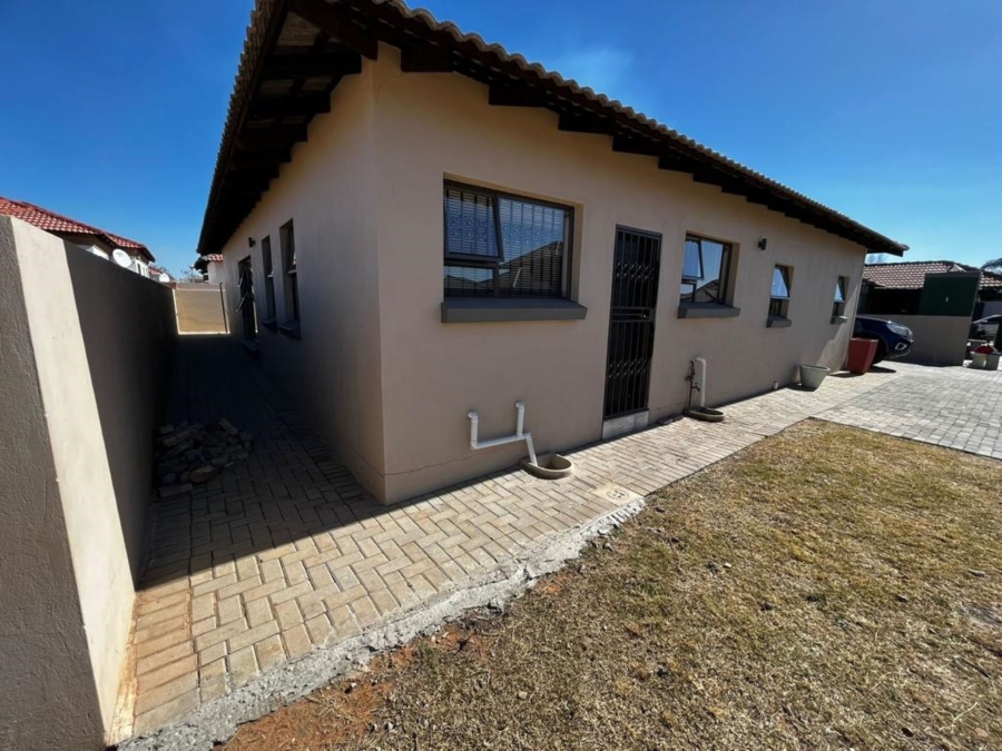 3 Bedroom Property for Sale in The Orchards Gauteng