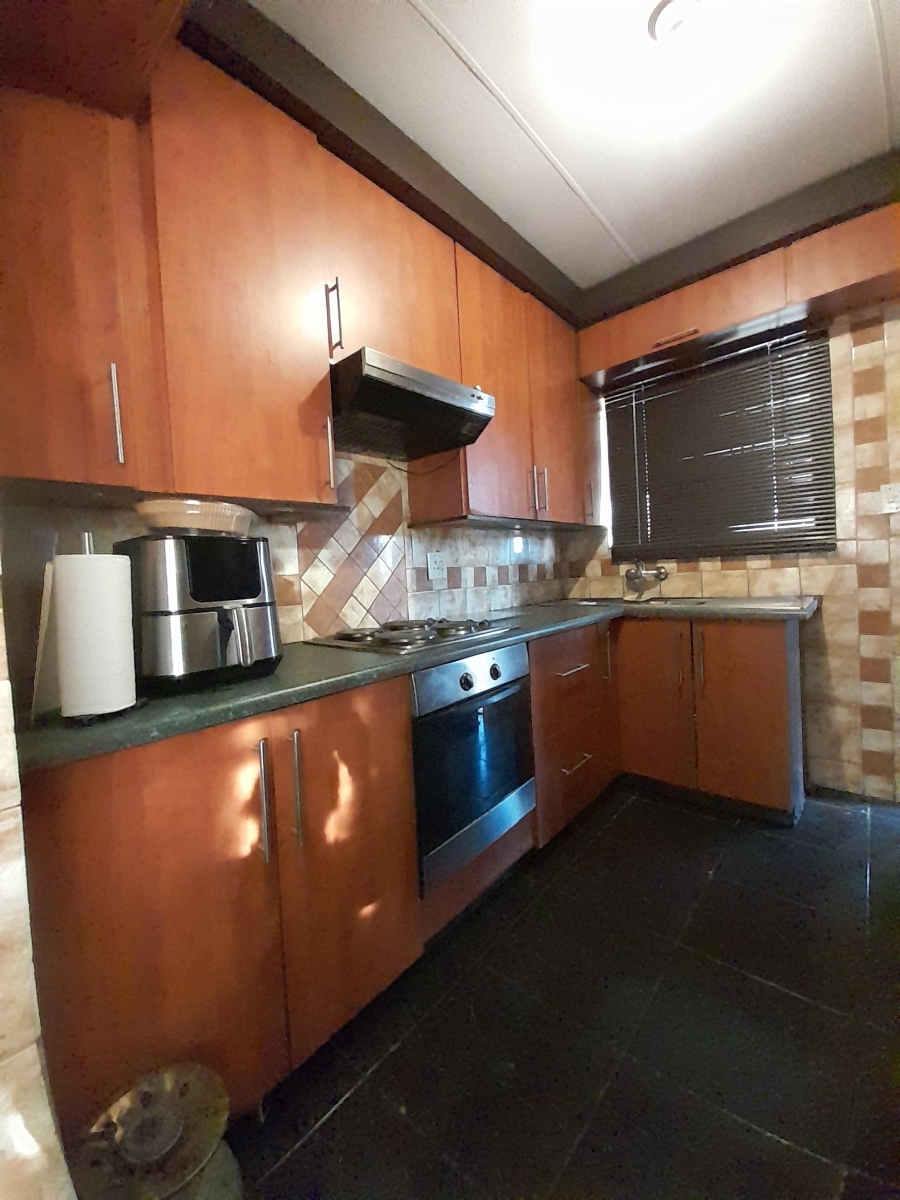 3 Bedroom Property for Sale in Lotus Gardens Gauteng