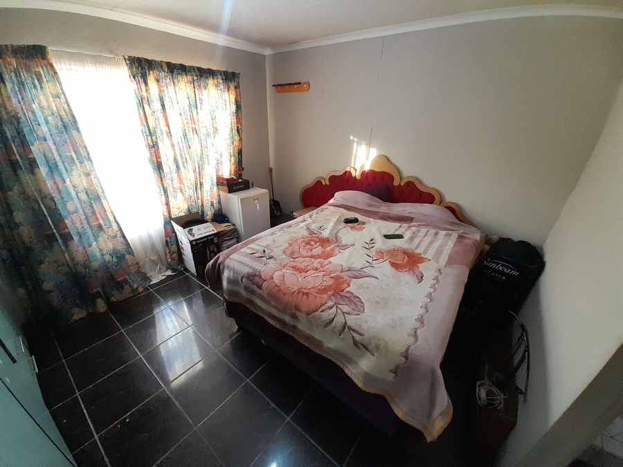 3 Bedroom Property for Sale in Lotus Gardens Gauteng