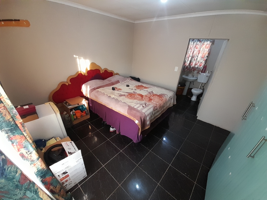 3 Bedroom Property for Sale in Lotus Gardens Gauteng