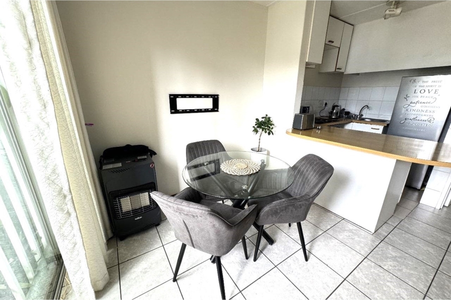 1 Bedroom Property for Sale in Sandown Gauteng