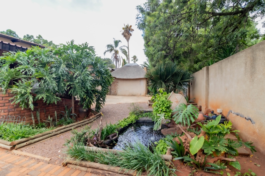 5 Bedroom Property for Sale in Norkem Park Gauteng