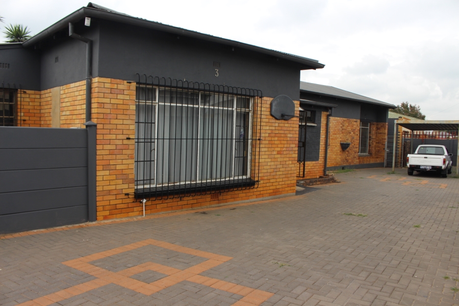 3 Bedroom Property for Sale in Georginia Gauteng