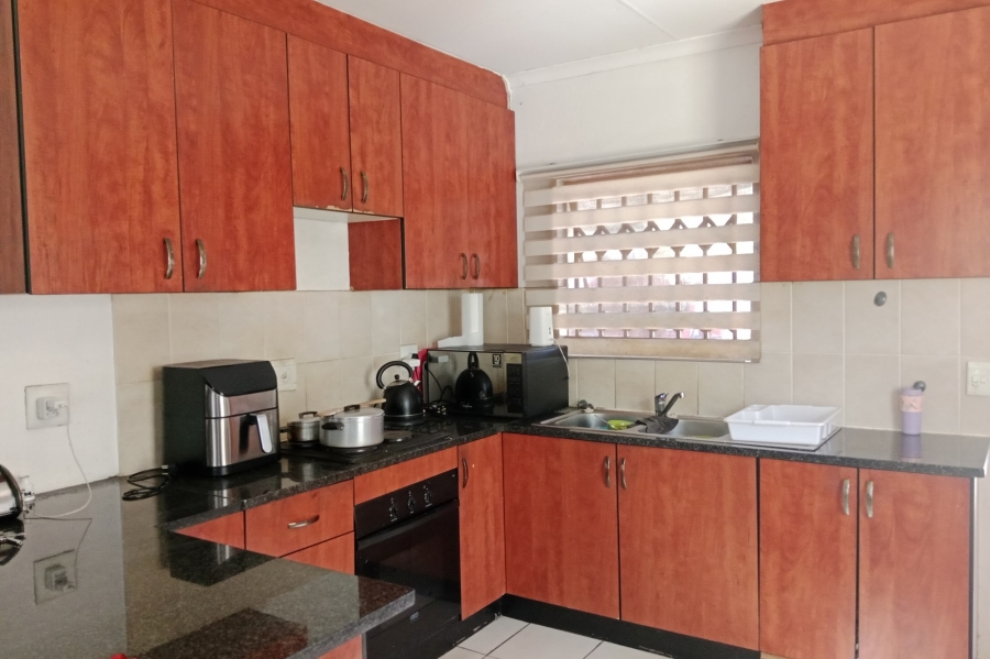 3 Bedroom Property for Sale in Heatherview Gauteng