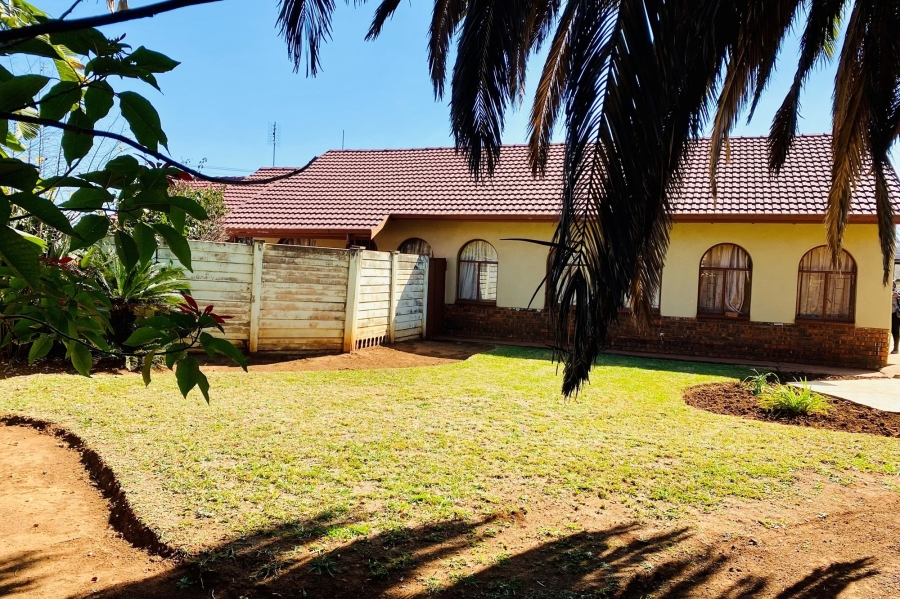 4 Bedroom Property for Sale in Booysens Gauteng