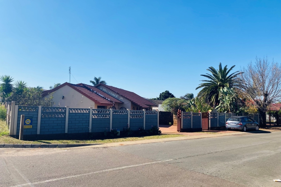 4 Bedroom Property for Sale in Booysens Gauteng