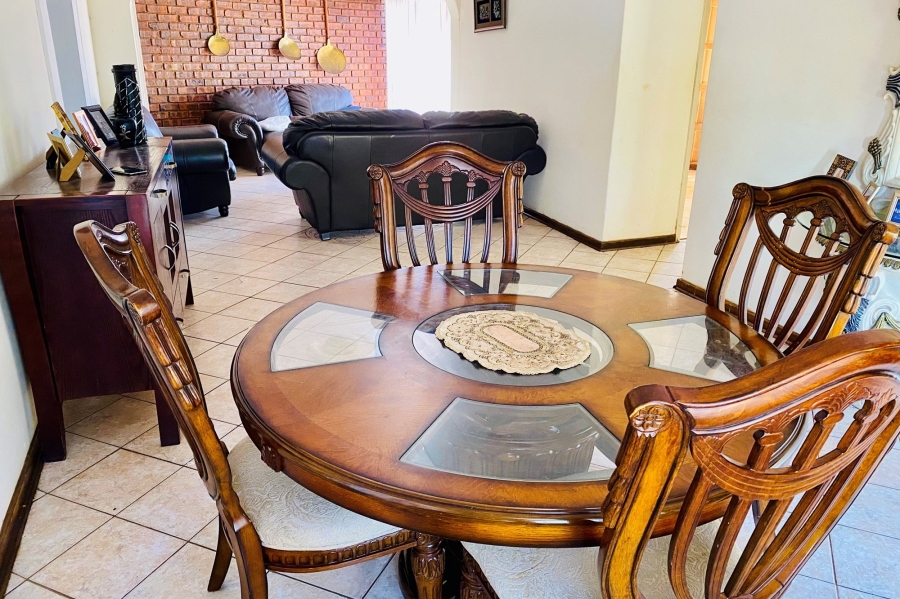 4 Bedroom Property for Sale in Booysens Gauteng