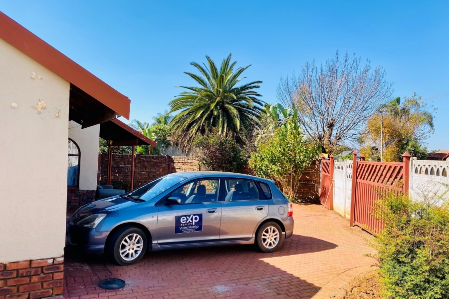 4 Bedroom Property for Sale in Booysens Gauteng
