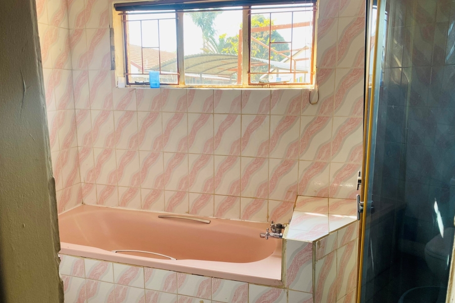 4 Bedroom Property for Sale in Booysens Gauteng