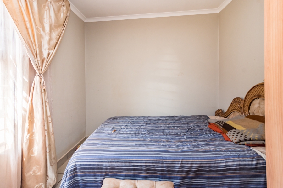 2 Bedroom Property for Sale in Protea Glen Gauteng