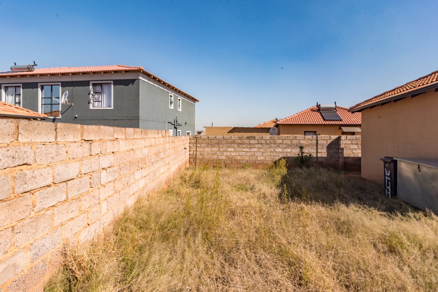 2 Bedroom Property for Sale in Protea Glen Gauteng