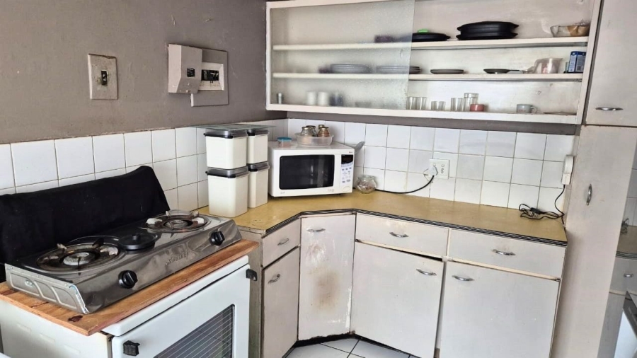 2 Bedroom Property for Sale in Windsor East Gauteng