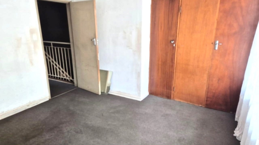 2 Bedroom Property for Sale in Windsor East Gauteng