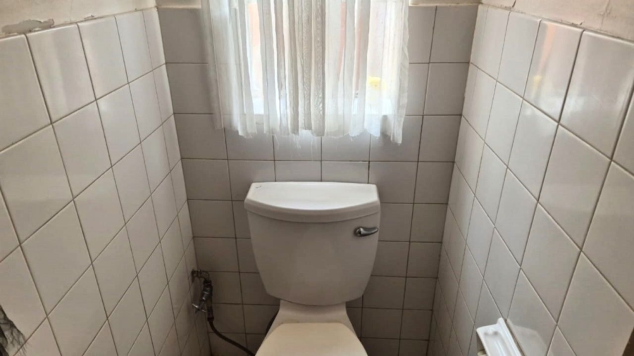 2 Bedroom Property for Sale in Windsor East Gauteng