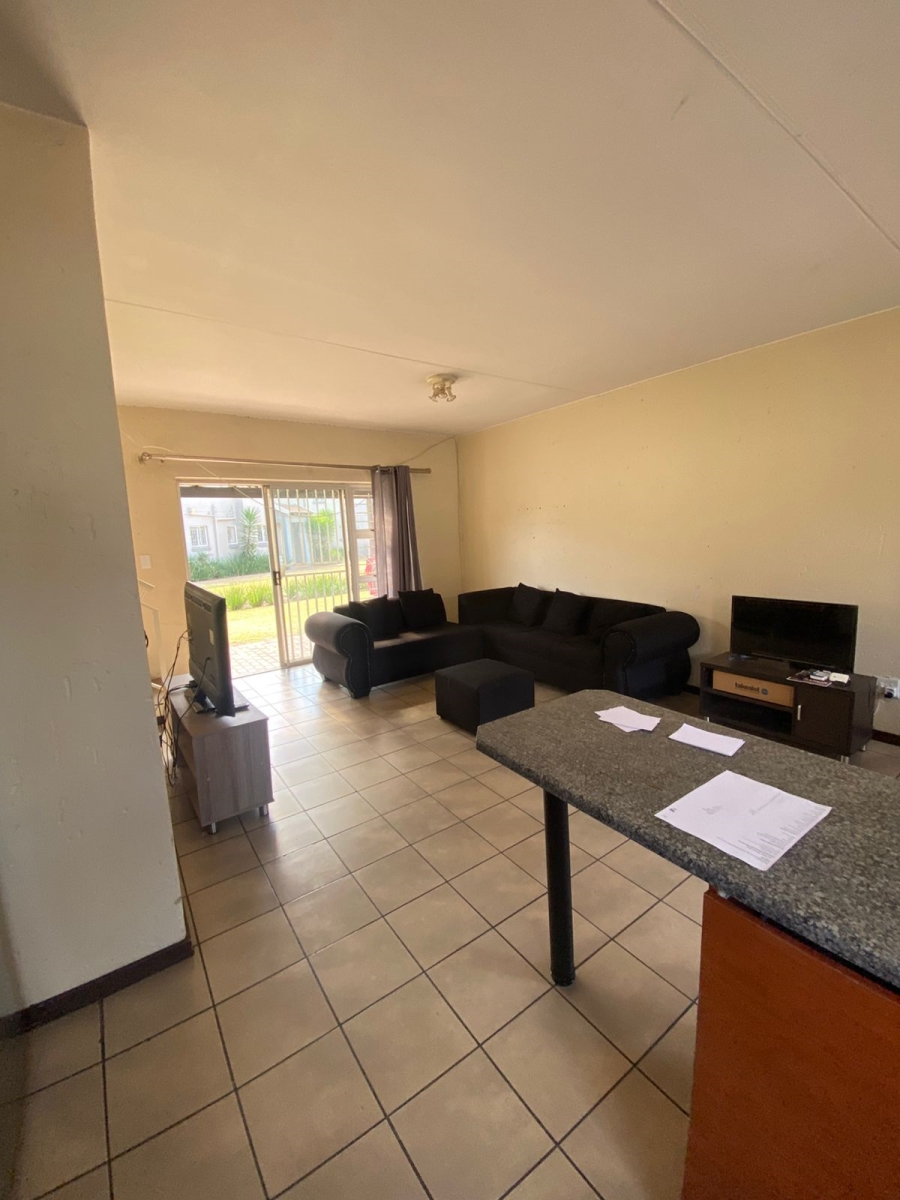 2 Bedroom Property for Sale in Greenstone Hill Gauteng
