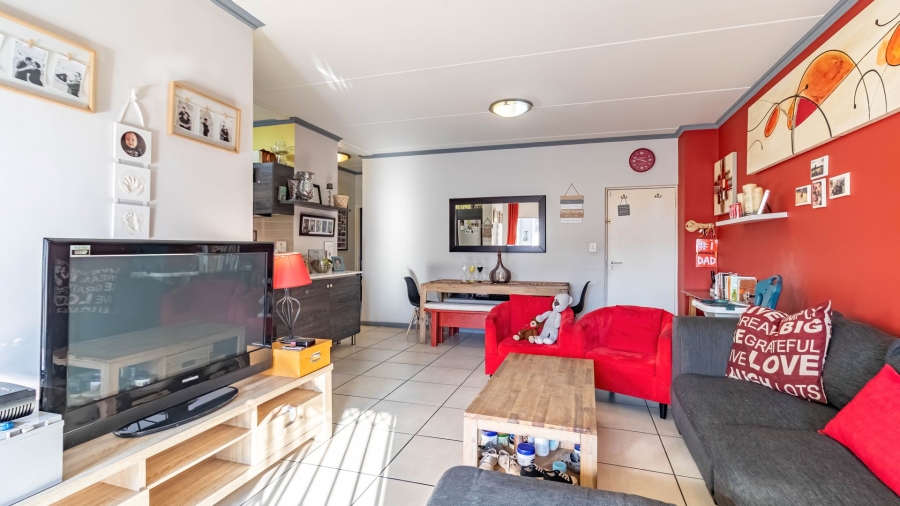 3 Bedroom Property for Sale in Greenstone Crest Gauteng