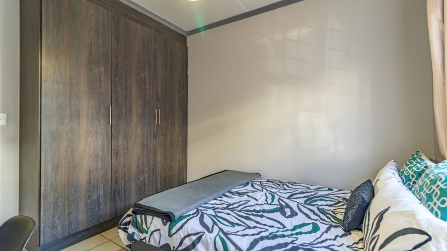 3 Bedroom Property for Sale in Greenstone Crest Gauteng
