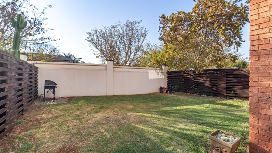 3 Bedroom Property for Sale in Greenstone Crest Gauteng