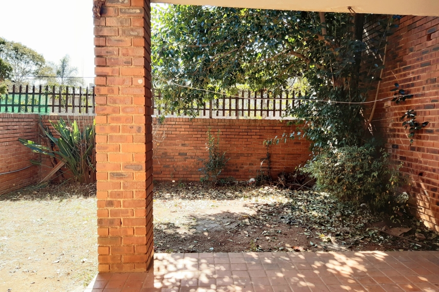 2 Bedroom Property for Sale in Windsor East Gauteng